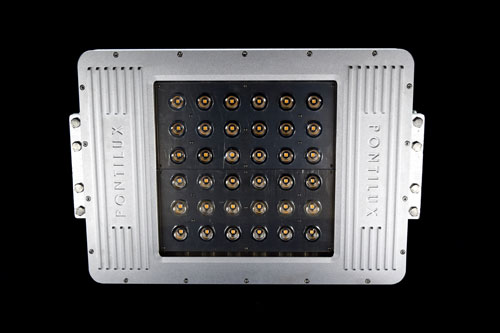 Colossus LED Mast Light